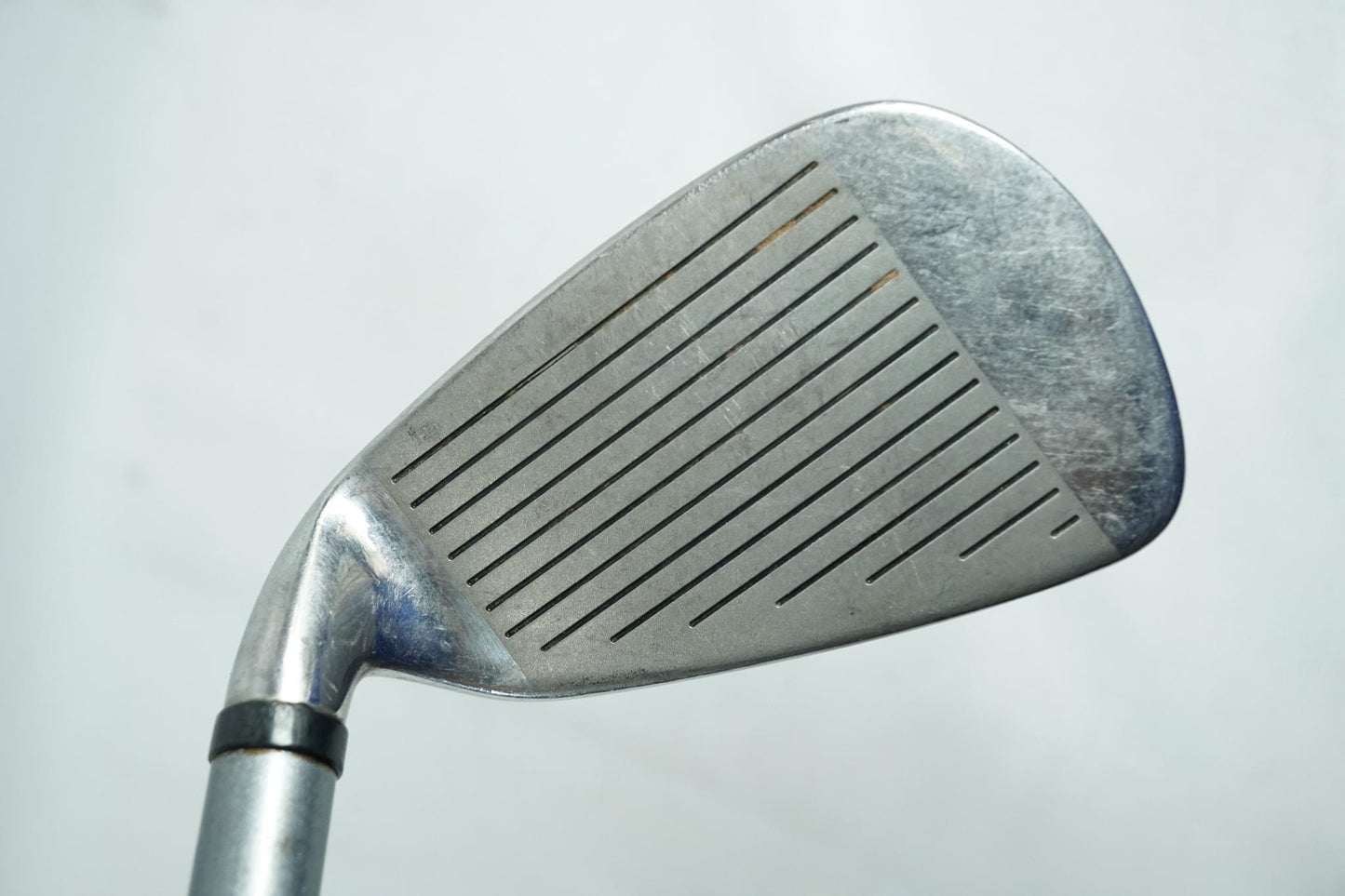 Wilson Deep Red 9 Iron / Uniflex Graphite Shaft / New Grip