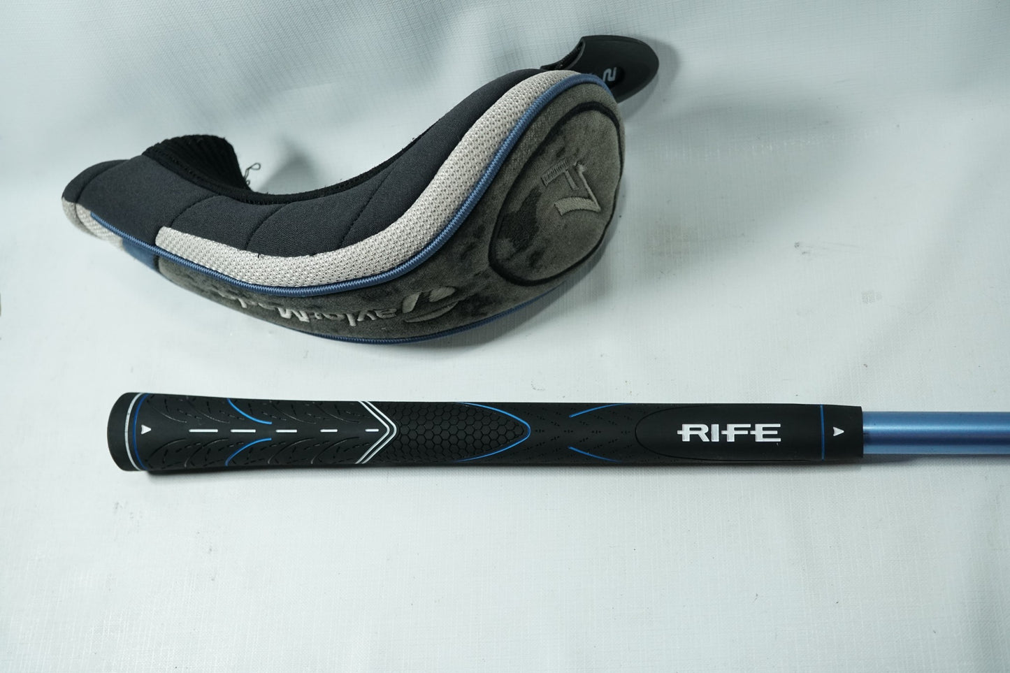 Taylormade R7 Draw 4 Hybrid / Ladies Flex Graphite Shaft / New Grip