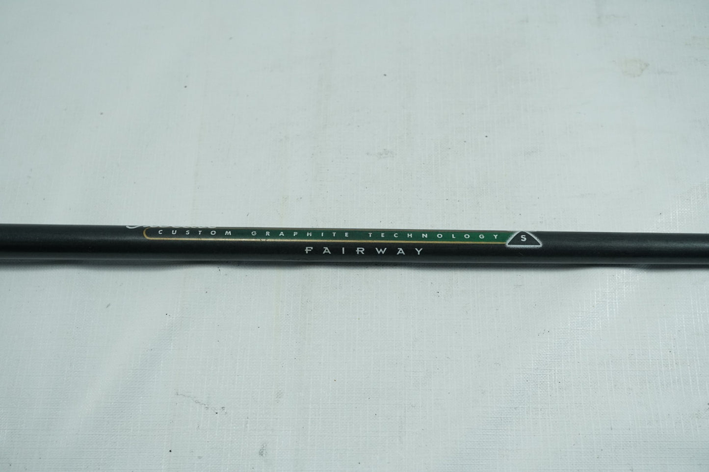 Titleist 975F 2 Wood 13.5° / Stiff Flex Graphite Shaft / New Grip