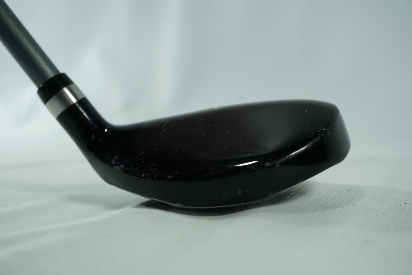 Wilson Deep Red 4 Hybrid 21° / Uniflex Graphite Shaft