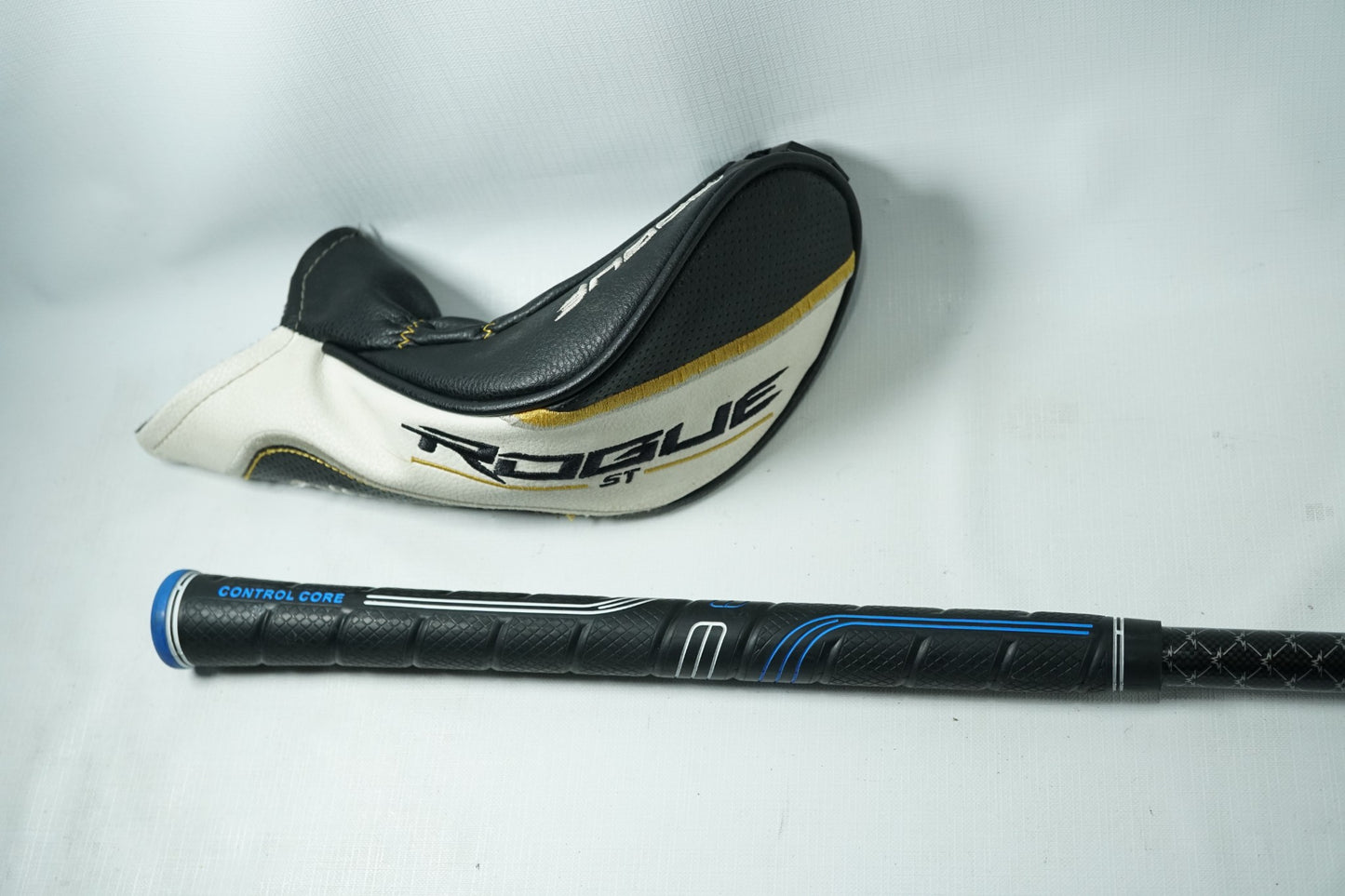 Callaway Rogue ST Pro 2 Hybrid 18° / Regular Flex Graphite Shaft