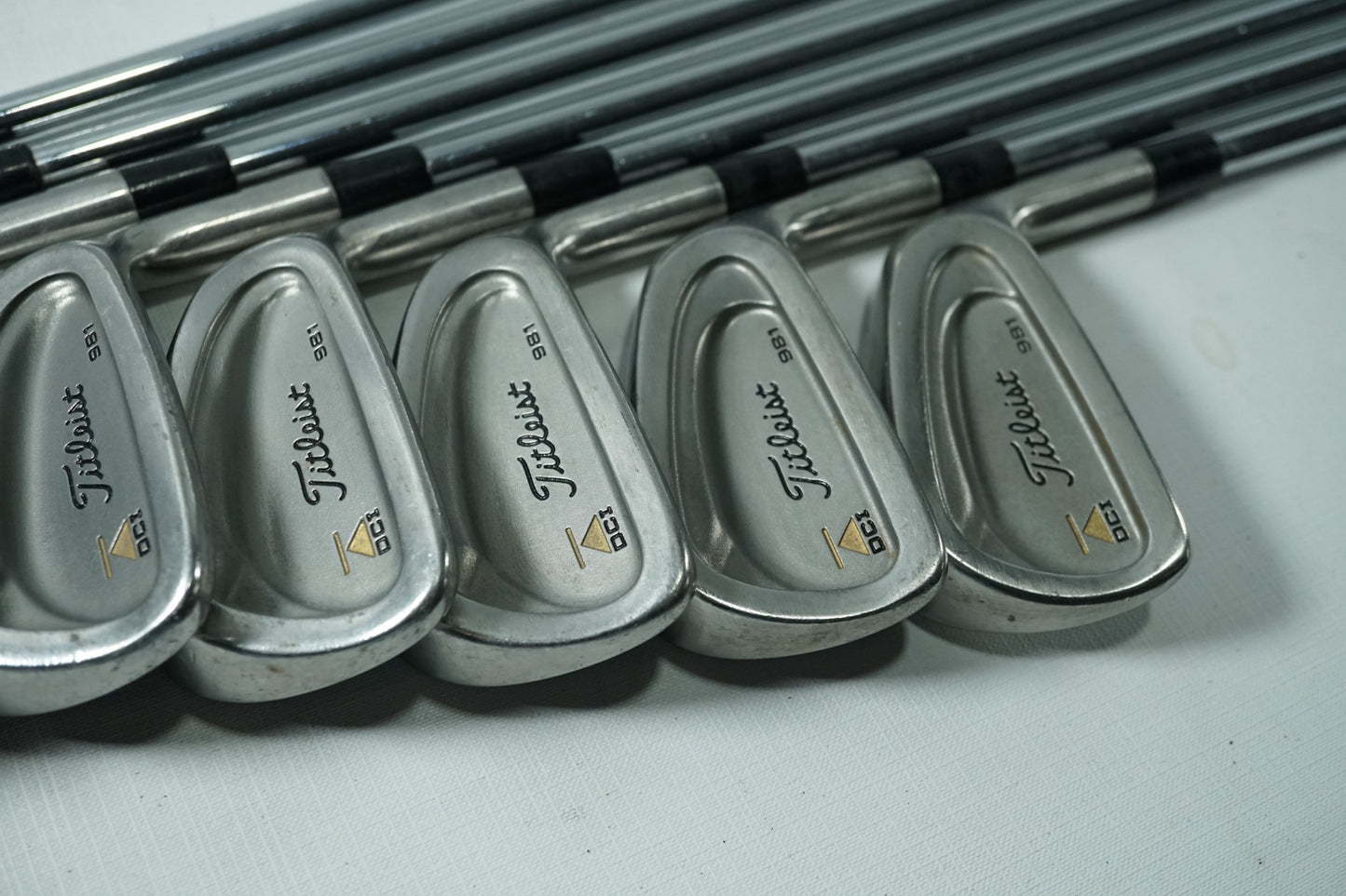 Titleist DCI 981 Irons / 3-PW / Regular Flex Steel Shafs