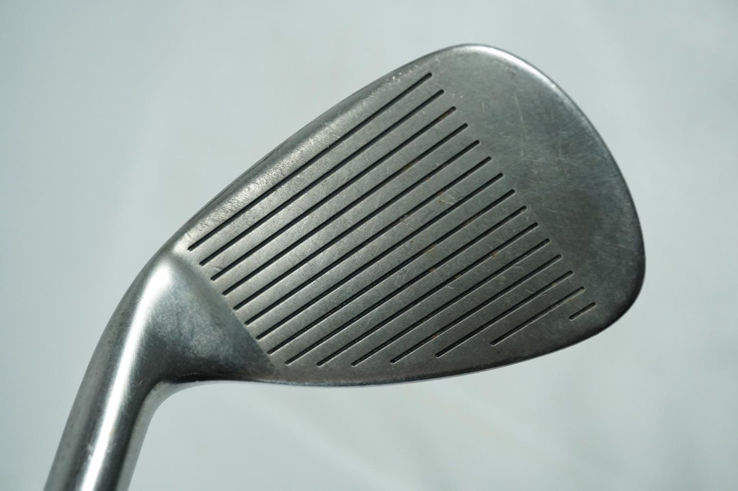 Titleist DCI 981 Sand Wedge / Regular Flex Steel Shaft