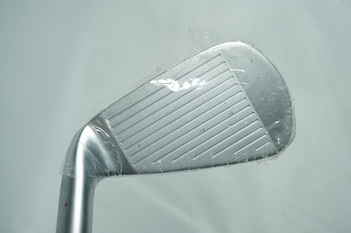 Srixon ZX4 7 Iron / Regular Flex Steel Shaft / New