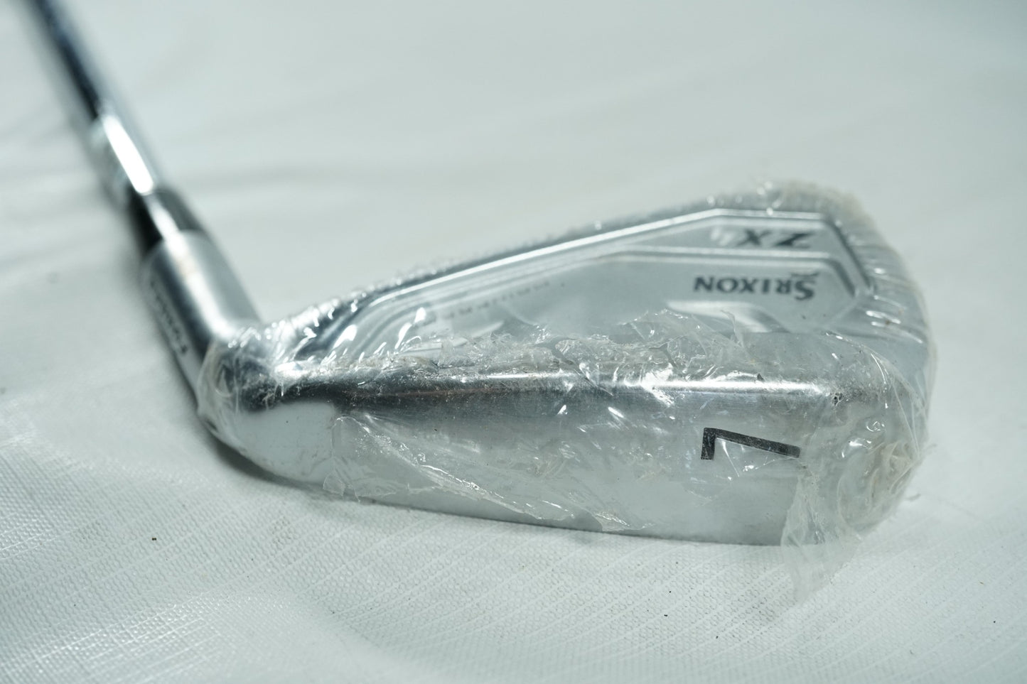 Srixon ZX4 7 Iron / Regular Flex Steel Shaft / New