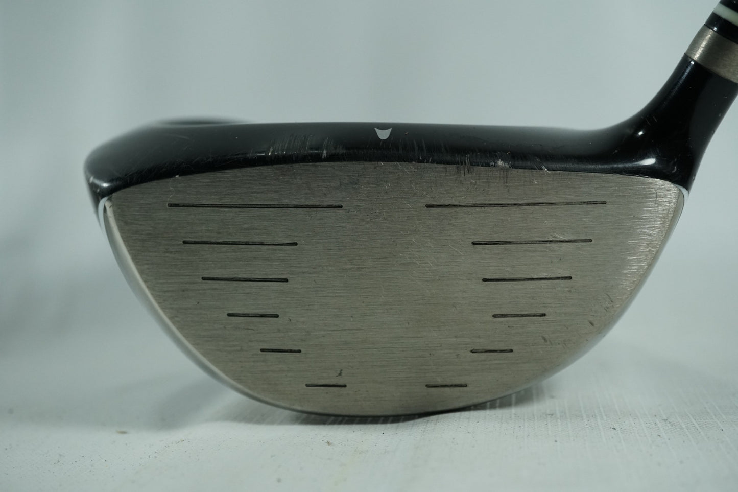 Wilson Spine Driver 10.5° / Regular Flex Graphite Shaft / New Grip