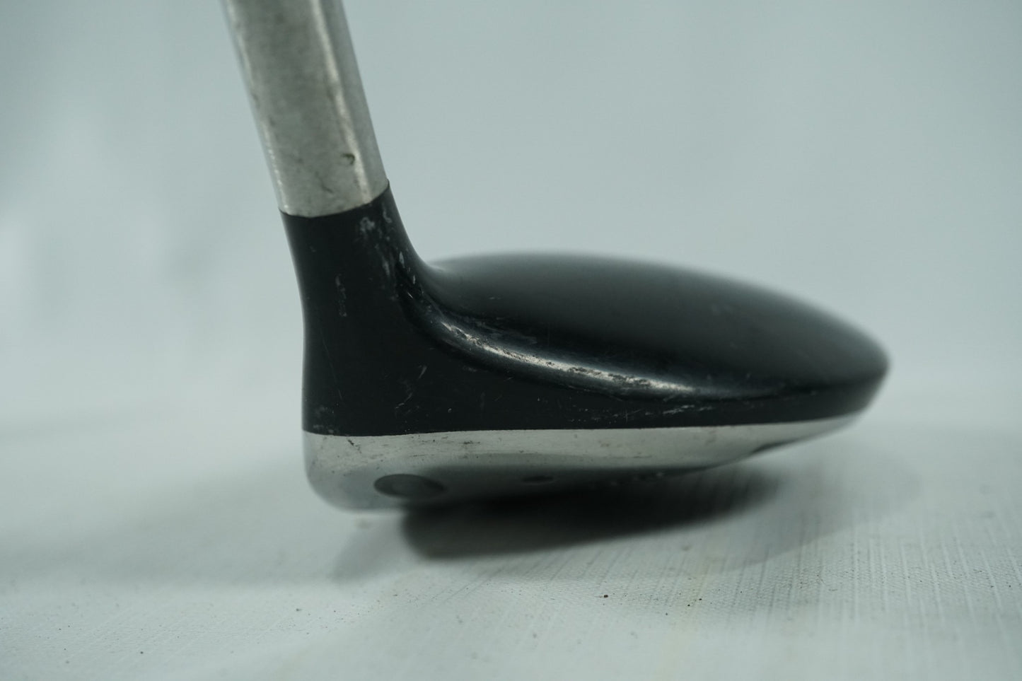 Titleist 906F4 5 Wood 18.5° / Stiff Flex Graphite Shaft / New Grip