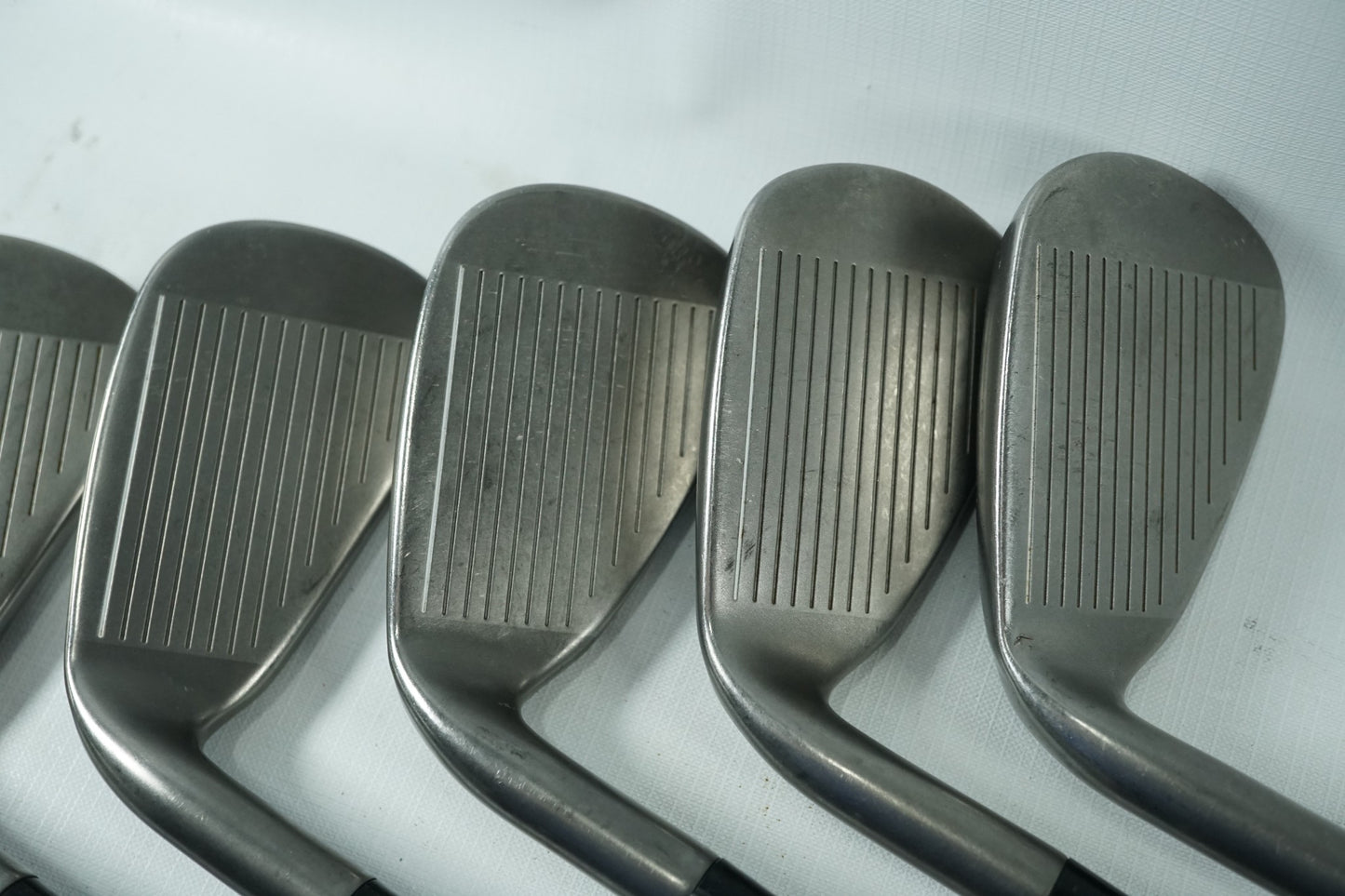 Taylormade Aeroburner Irons / 4-PW / Regular Flex Graphite Shafts