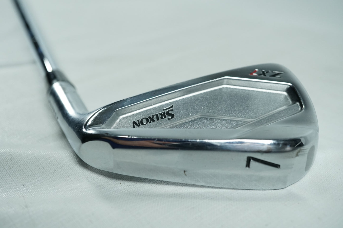 Srixon ZX7 7 Iron / Stiff Flex Steel Shaft