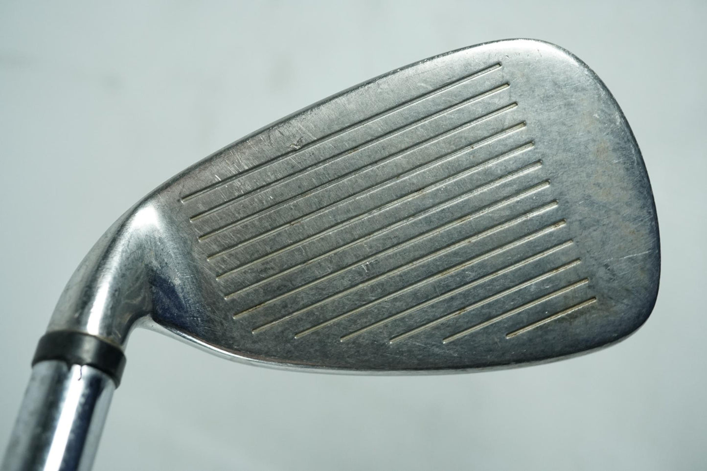 Wilson Deep Red 9 Iron / Regular Flex Steel Shaft
