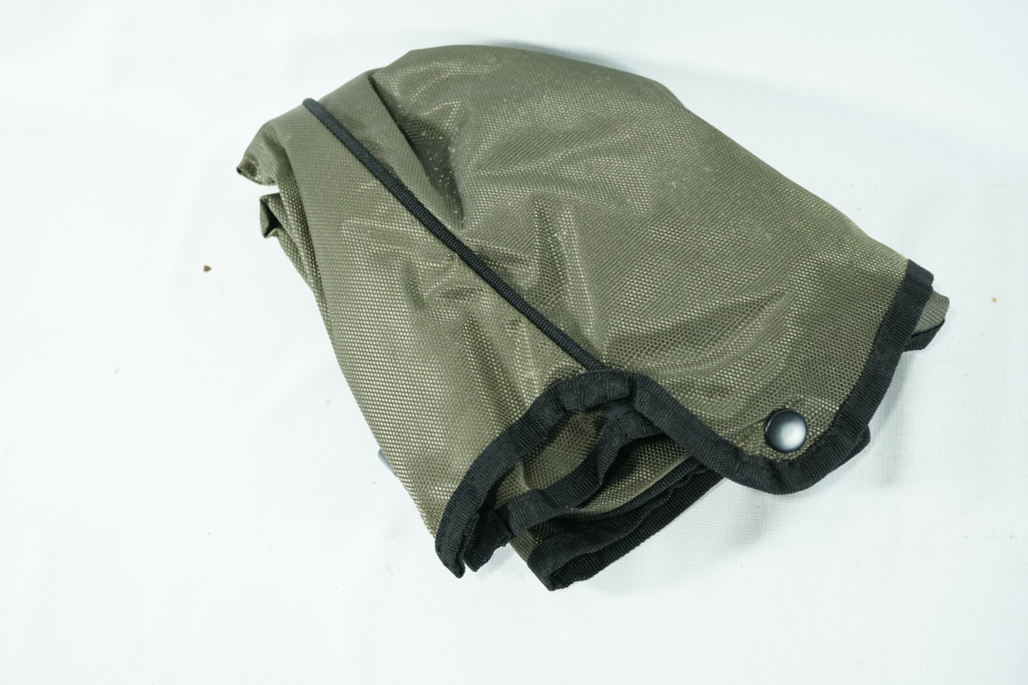 Izzo Stand Bag / Green and Black / With Rainhood