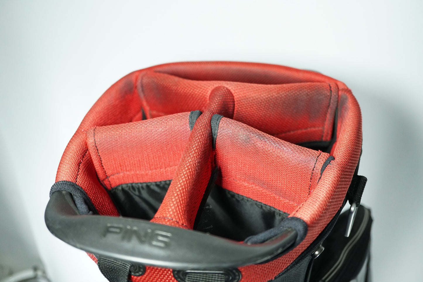 Ping Hoofer Stand Bag / Black and Red / With Rainhood