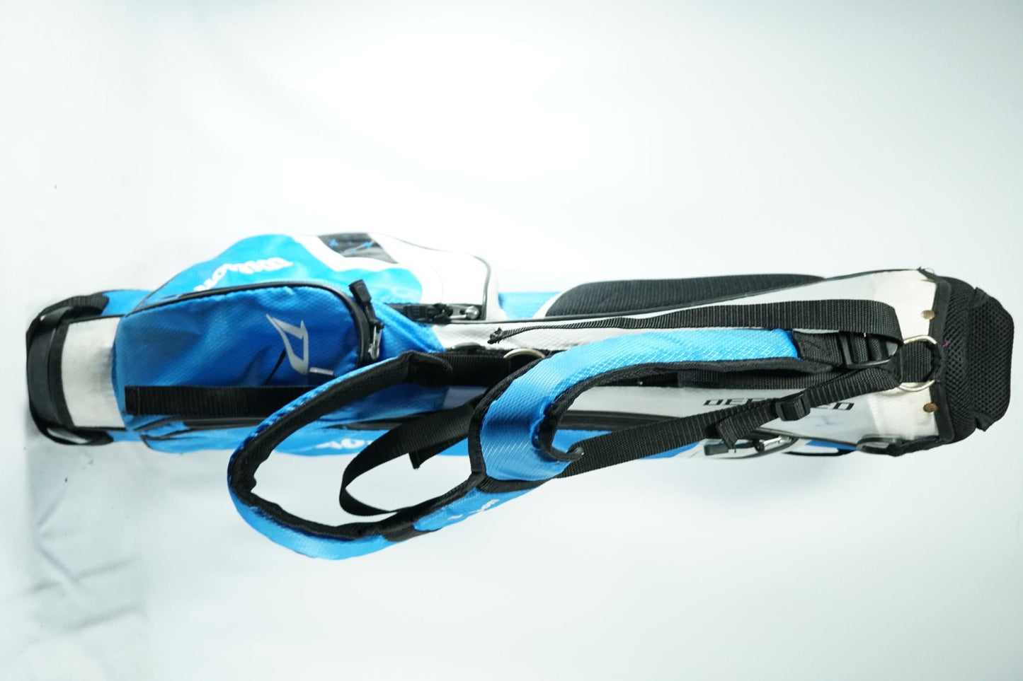 Wilson Deep Red Junior Stand Bag / White and Blue / 33"