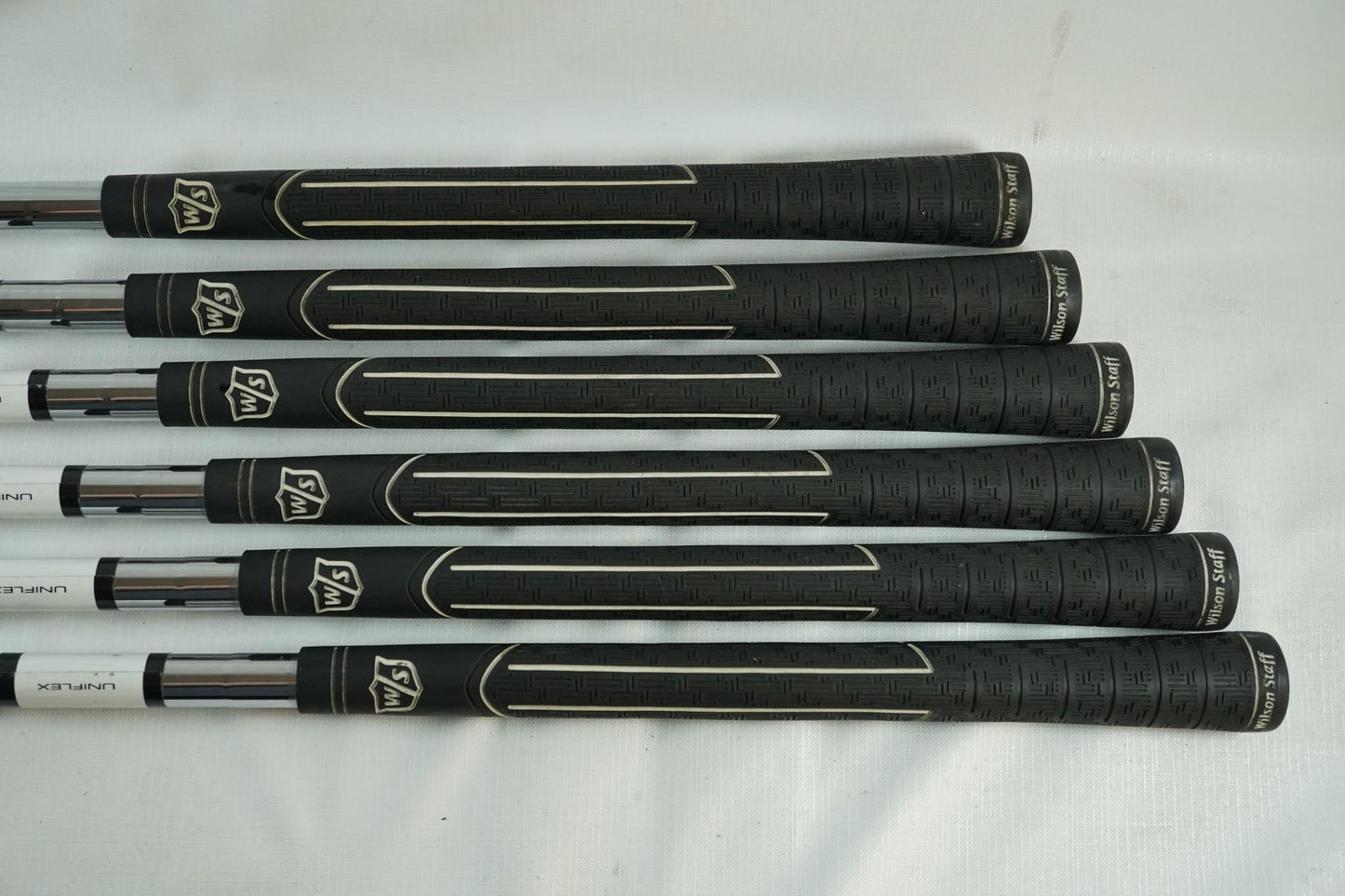 Wilson D100 Irons / 5-PW / Uniflex Steel Shafts / 090925279
