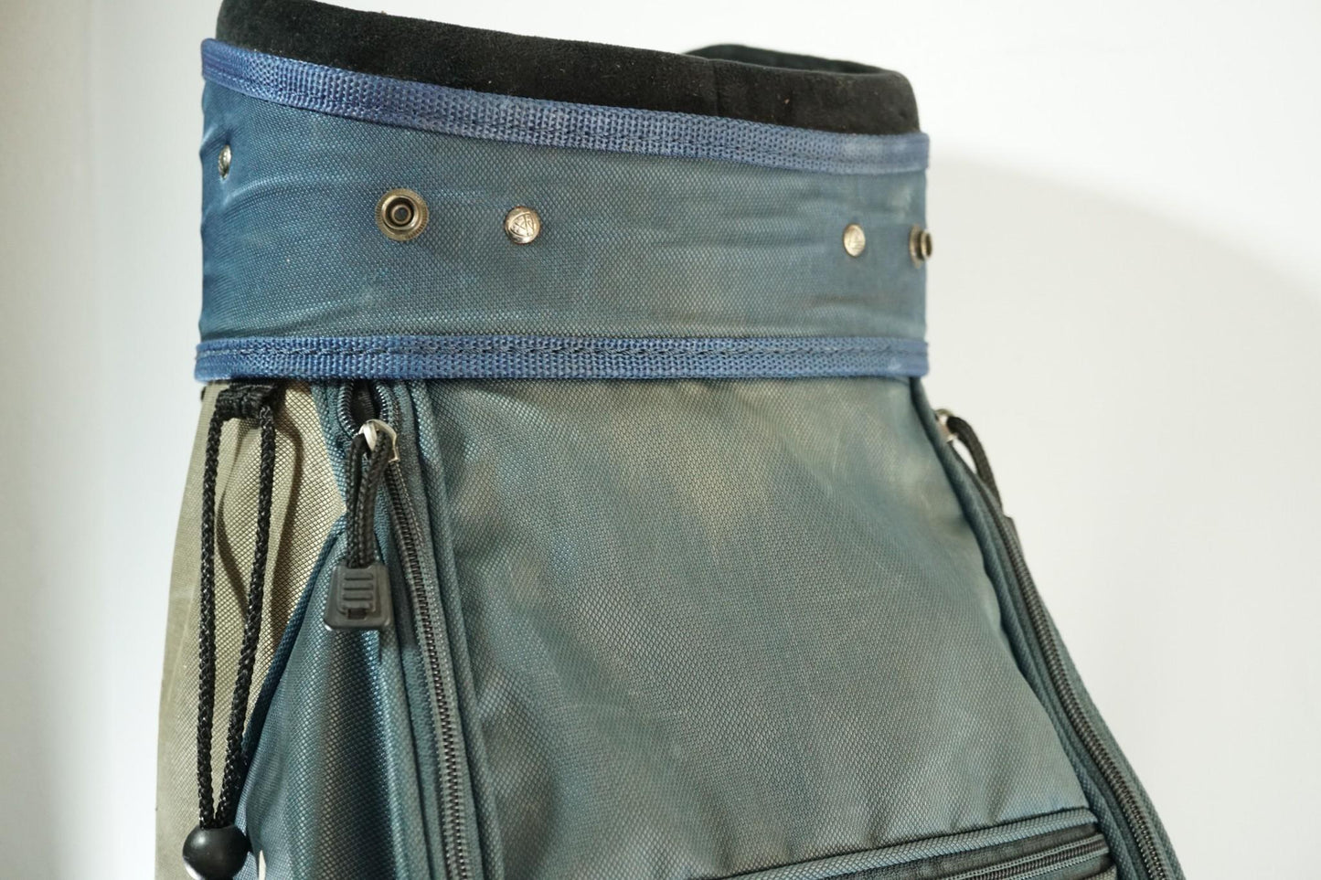 Nike Golf Cart Bag / Blue and Grey / With Rainhood