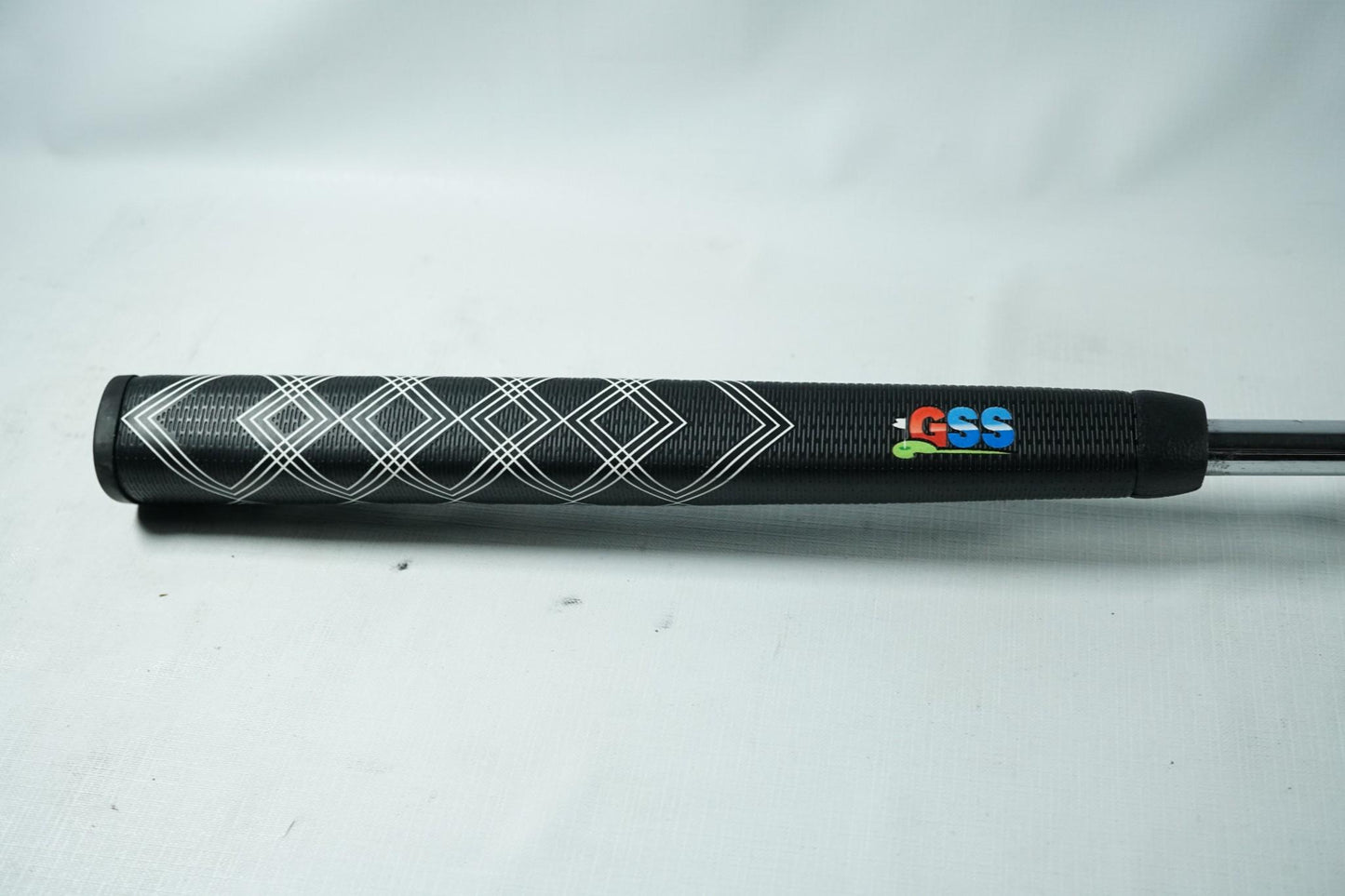 Ben Ross Pure Red Spyglass Putter / New Grip / 33"