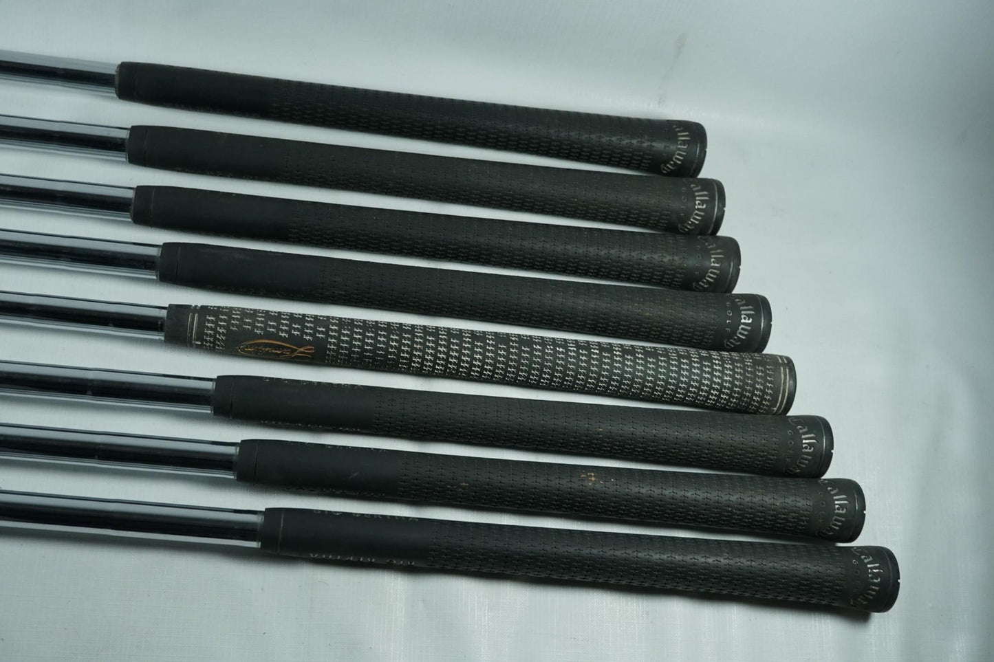 Callaway Big Bertha 2004 Irons / 4-PW+GW / Uniflex Steel Shafts