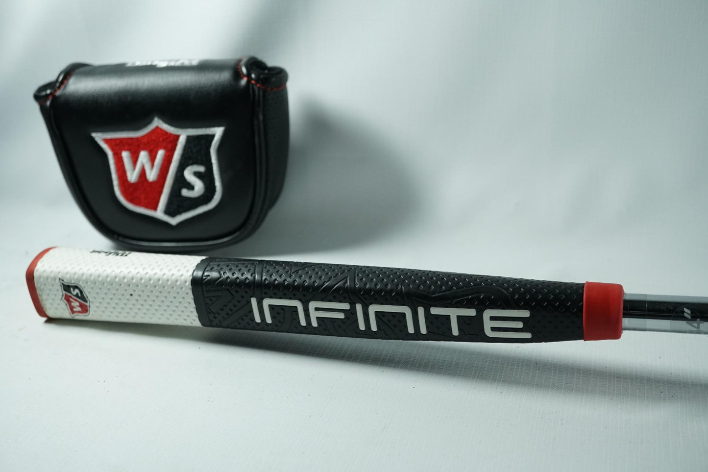 Wilson Infinite The "L" Putter / 34"