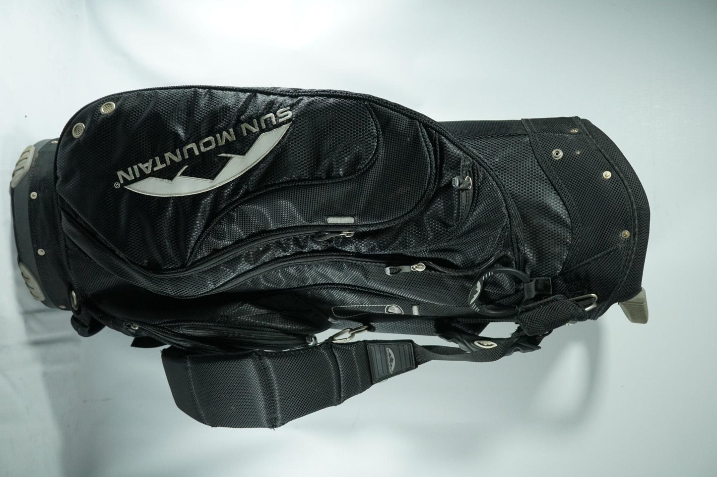 Sun Mountain DLX Cart Bag / Black / With Rainhood