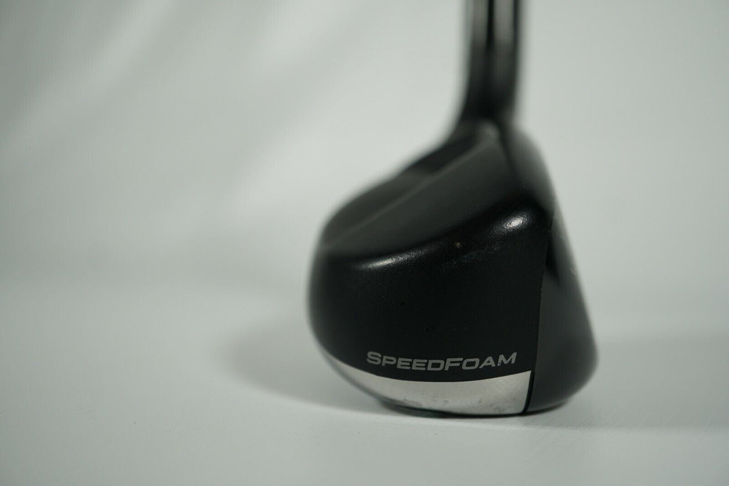 Taylormade GAPR Hi 4 Hybrid 22° / Regular Flex Graphite Shaft / With Headcover