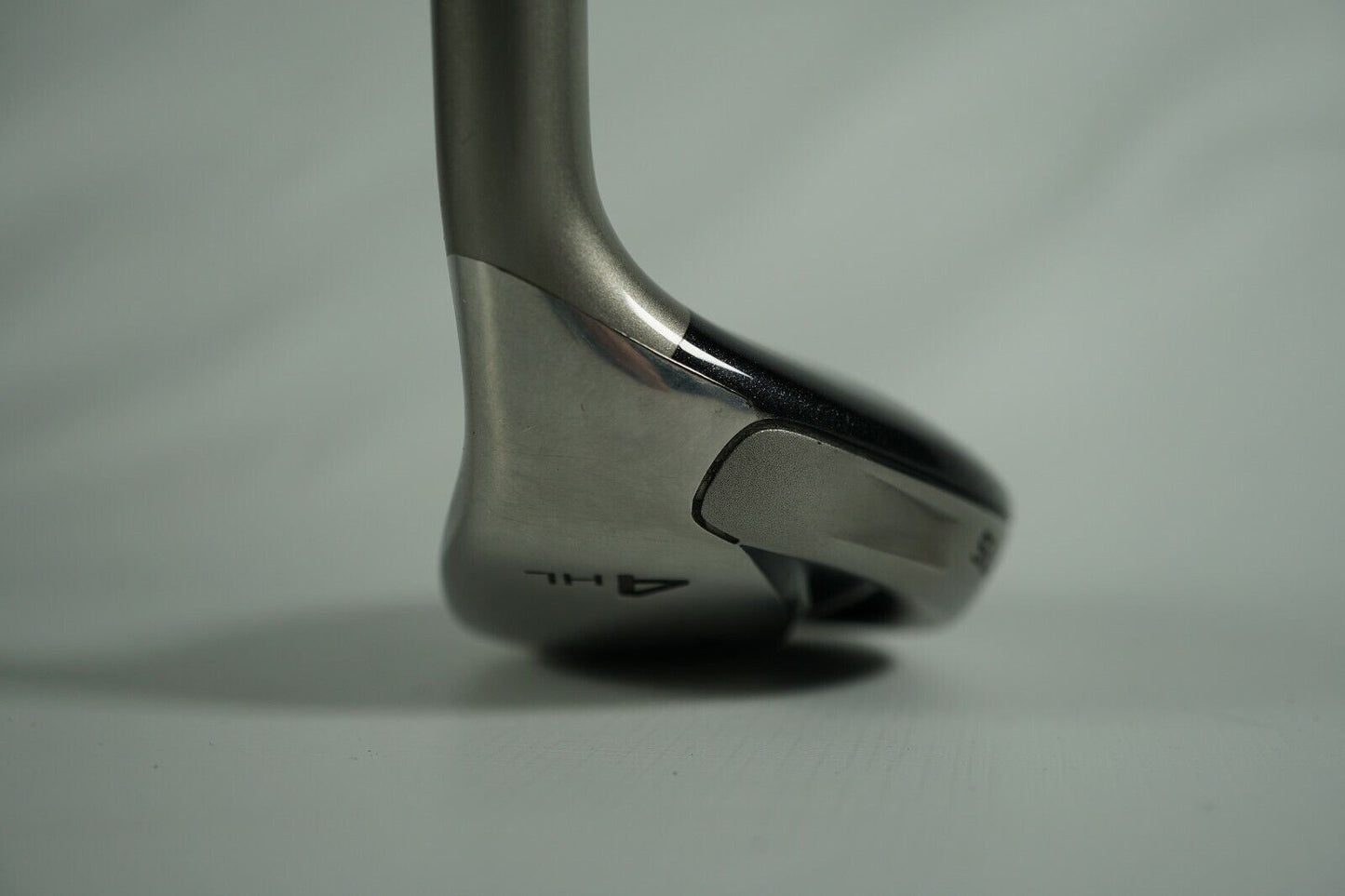 Nike Slingshot 4 Hybrid HL / Regular Flex Graphite Shaft / With Headcover