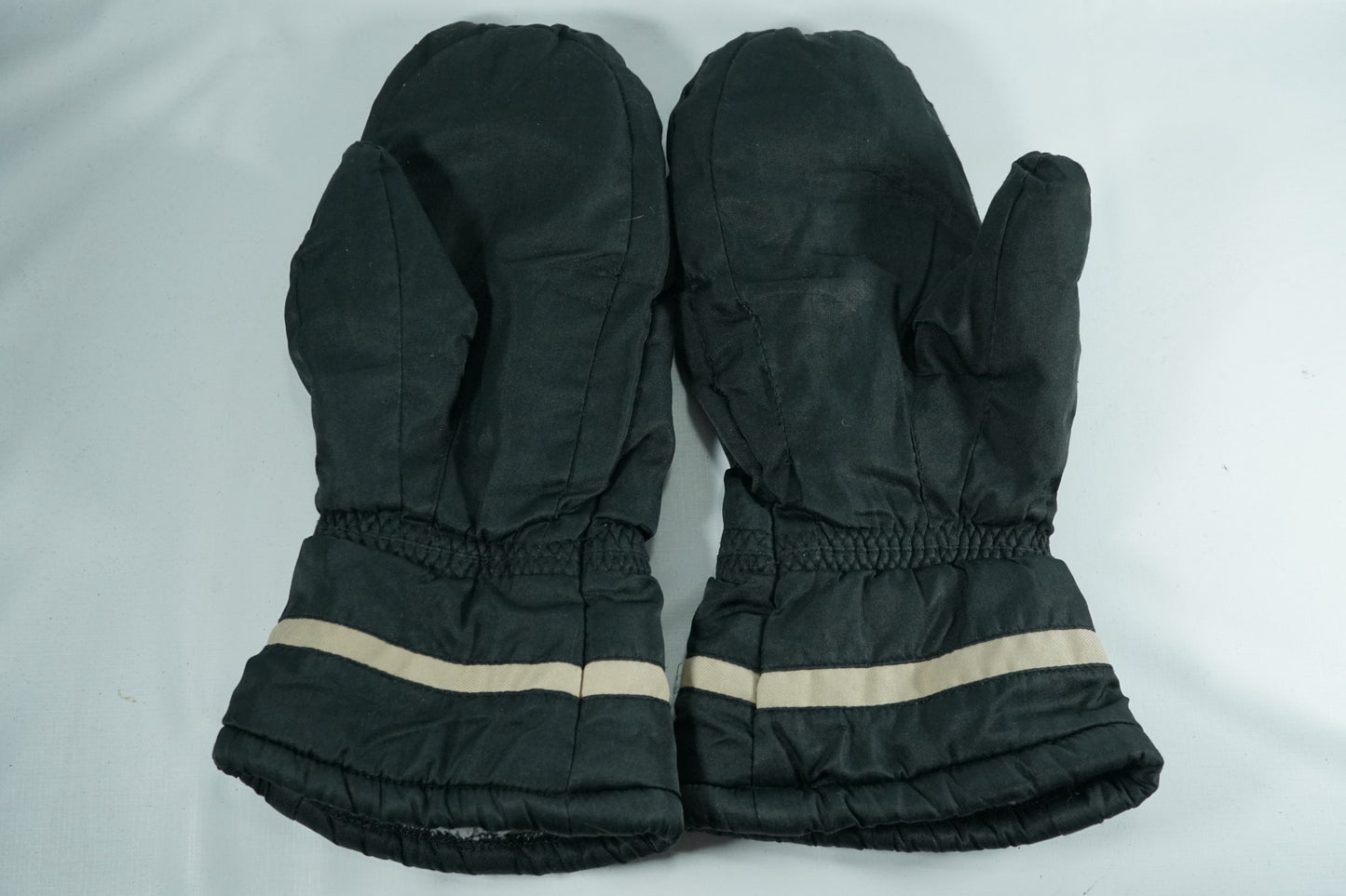 Wentworth Golf Mitts / Black