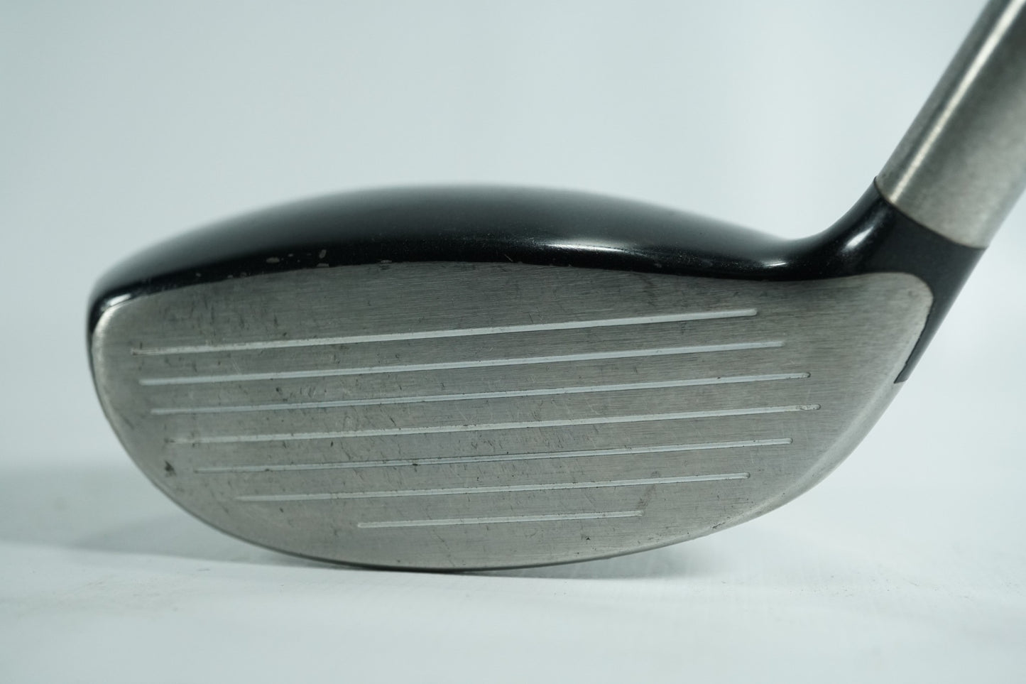 Titleist 909H 4 Hybrid 21° / Stiff Flex Graphite Shaft / New Grip