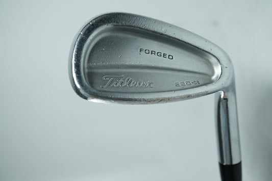 Titleist 690CB Pitching Wedge / Steel Shaft