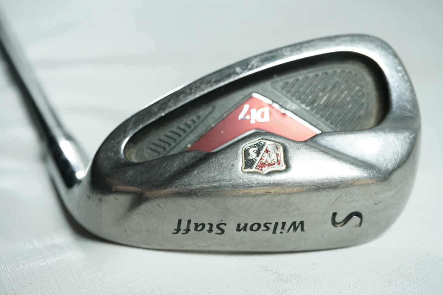 Wilson Di7 Sand Wedge / Regular Flex Graphite Shaft