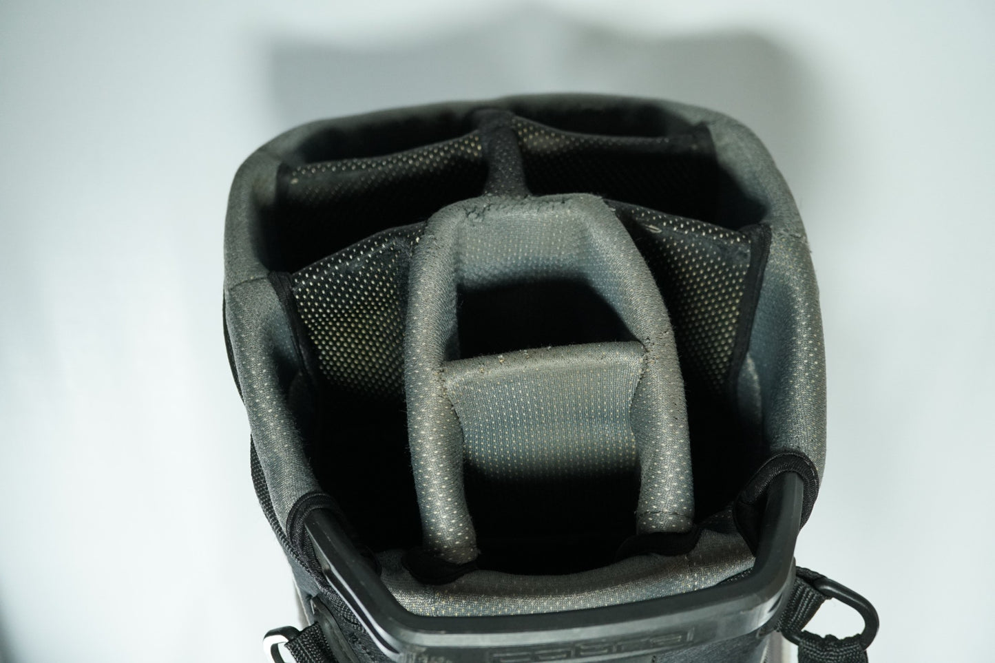Cobra Stand Bag / Black and White / With Rainhood