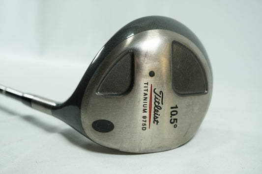 Titleist 975D Driver 10.5° / Regular Flex Graphite Shaft / New Grip