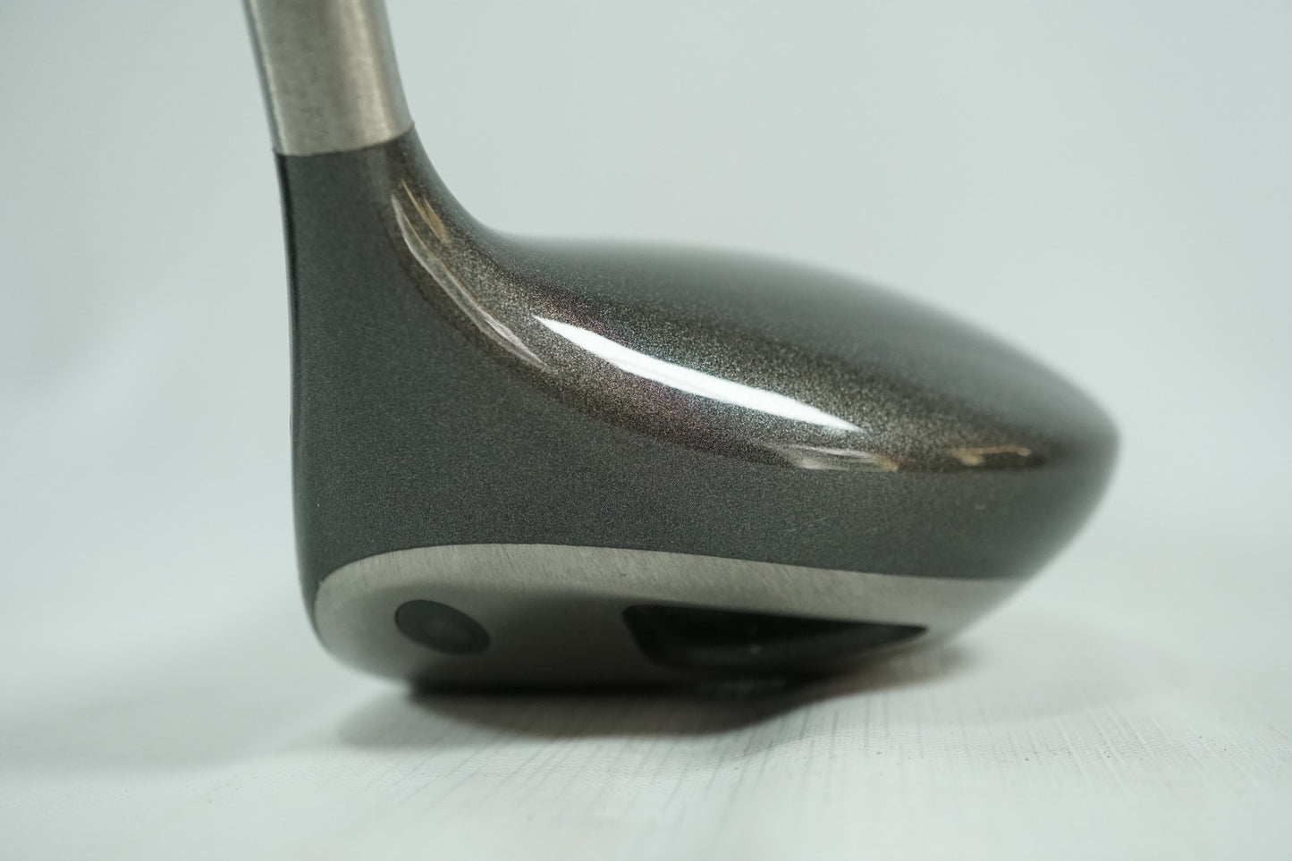 Titleist 975D Driver 9.5° / Stiff Flex Graphite Shaft / New Grip / 090625417