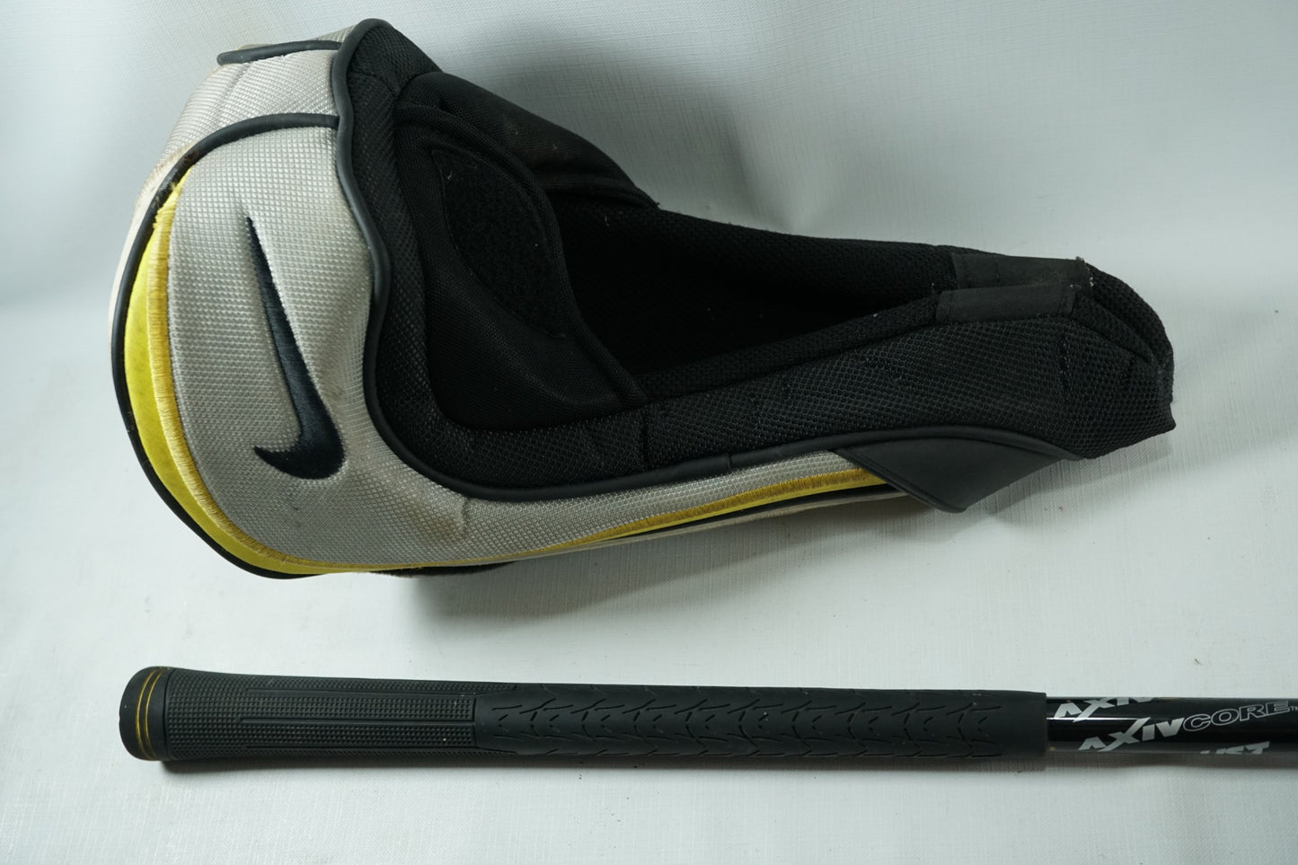 Nike SQ Dymo 2 Driver 9.5° / Regular Flex Graphite Shaft / Left Handed