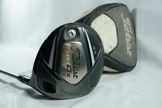 Titleist 910D2 Driver 9.5° / Regular Flex Graphite Shaft