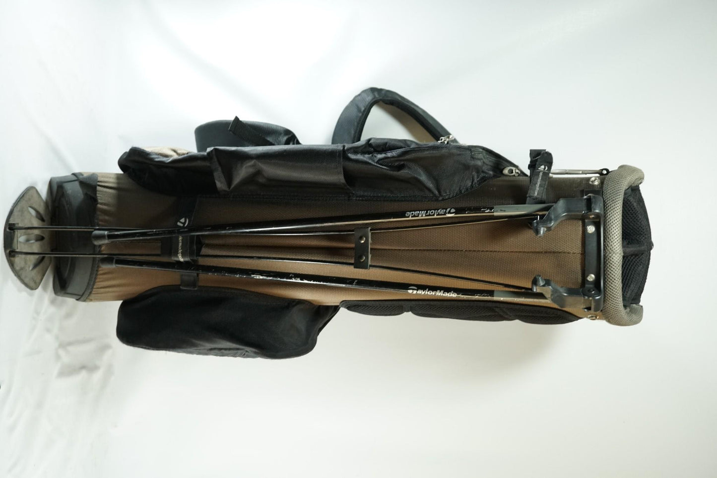Taylormade Stand Bag / Black and Bronze / With Rainhood