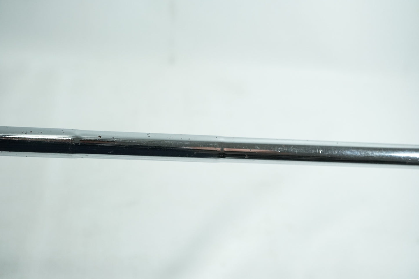 Odyssey White Ice Dart Blade Putter / 35" / New Grip