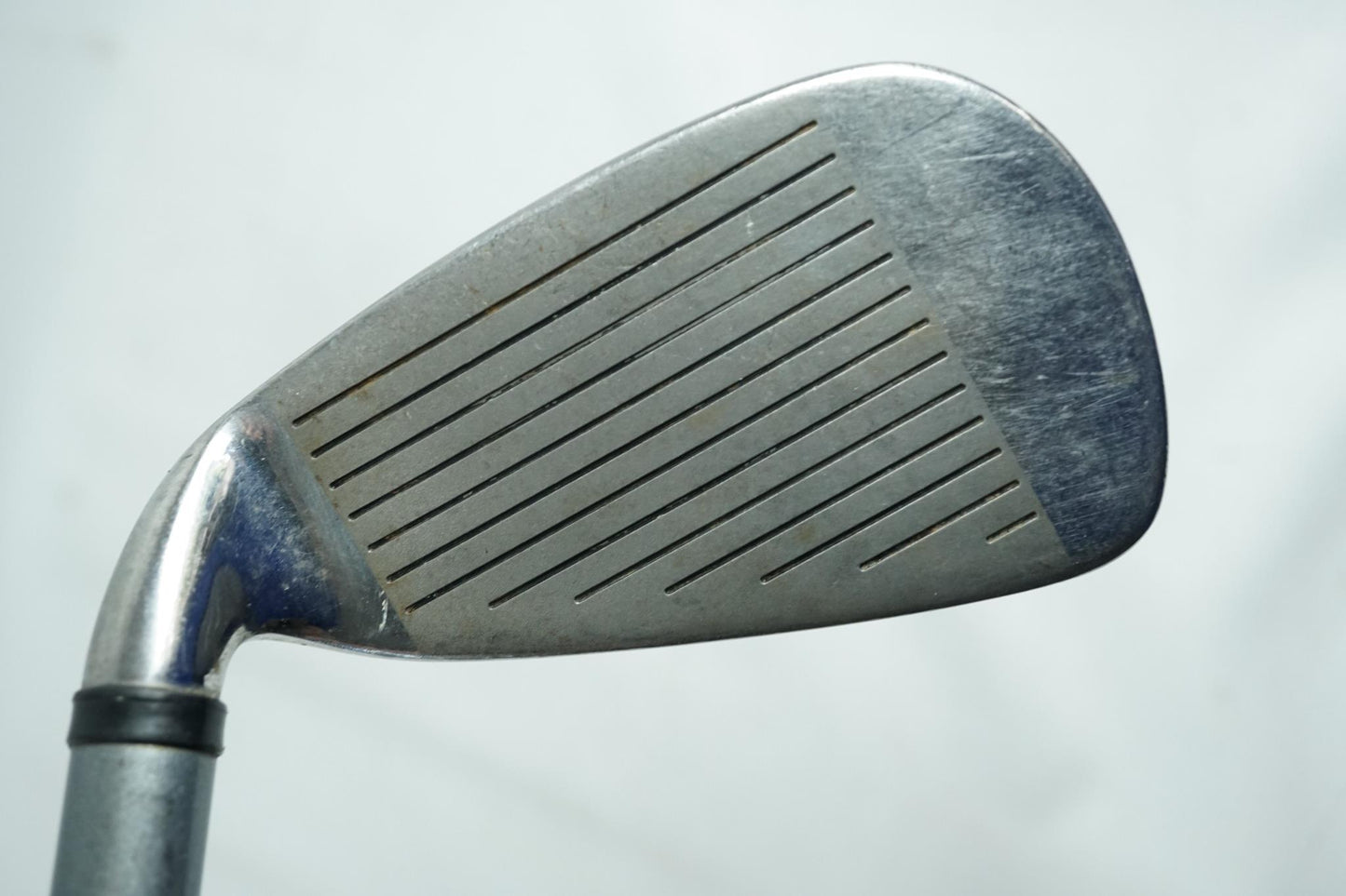 Wilson Deep Red 6 Iron / Uniflex Graphite Shaft / New Grip