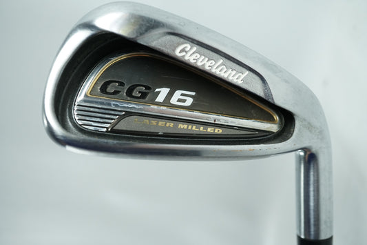Cleveland CG16 7 Iron / Regular Flex Graphite Shaft