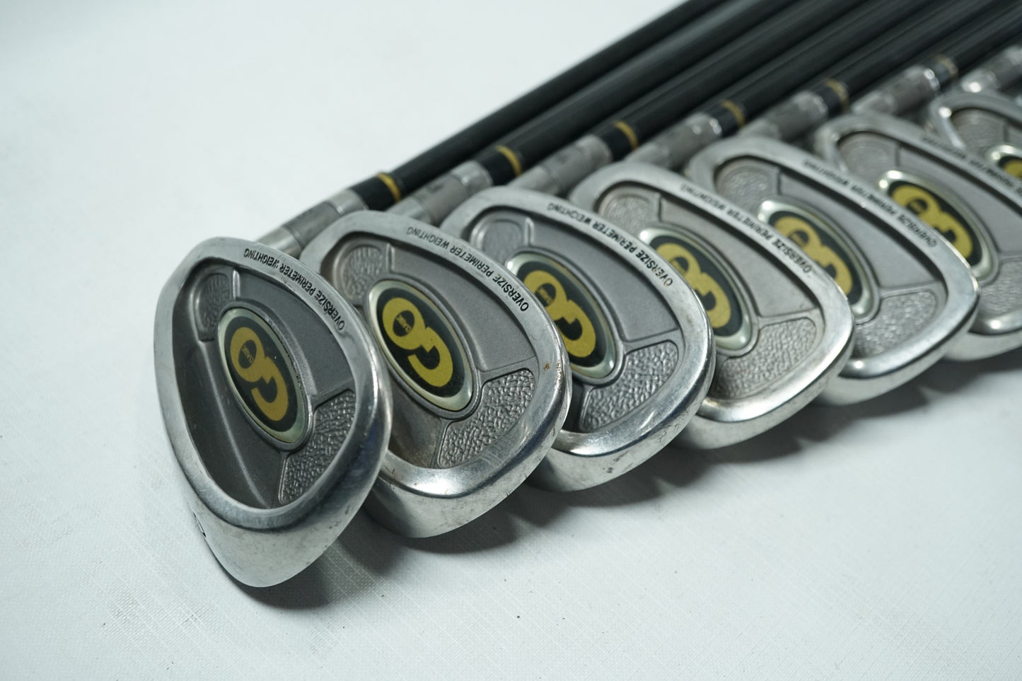 GO Classic Oversize Irons / 4-SW / Graphite Shafts