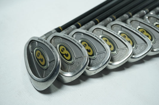 GO Classic Oversize Irons / 4-SW / Graphite Shafts