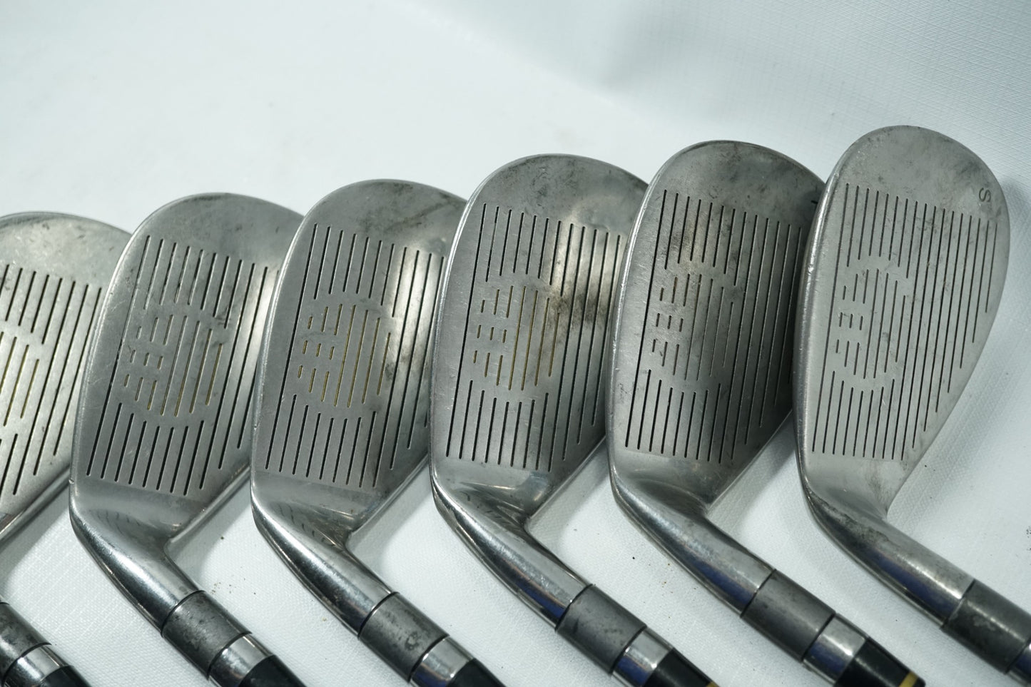 GO Classic Oversize Irons / 4-SW / Graphite Shafts