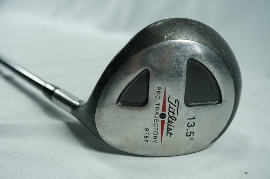 Titleist 975F 2 Wood 13.5° / Stiff Flex Graphite Shaft / New Grip