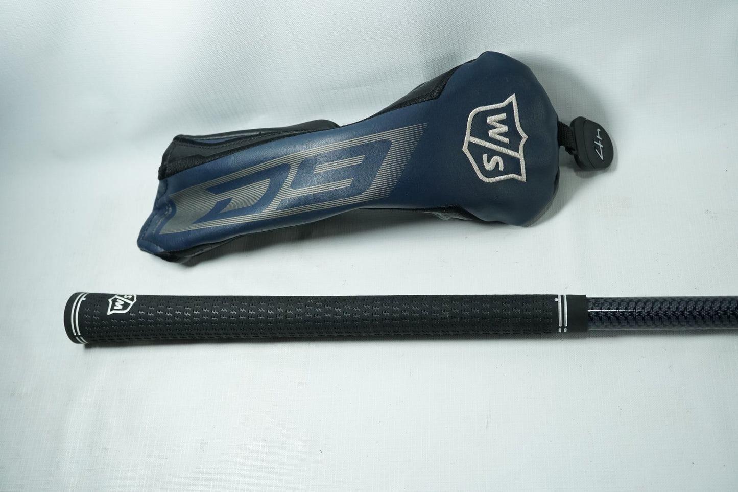 Wilson D9 4 Hybrid 22° / Regular Flex Graphite Shaft