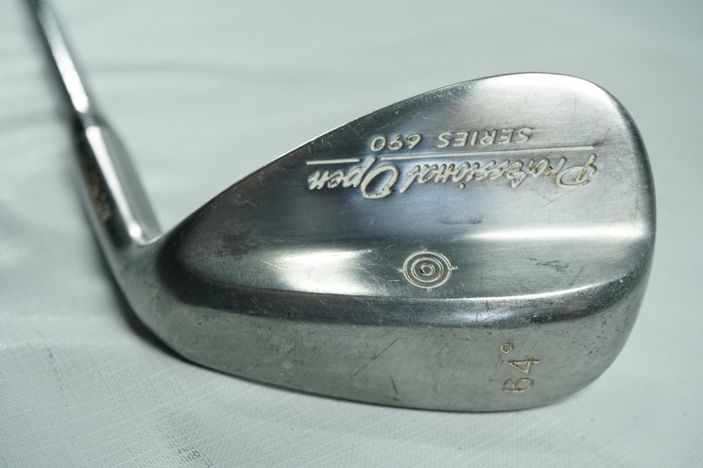 Professional Open Series 64° Wedge / Regular Flex Steel Shaft