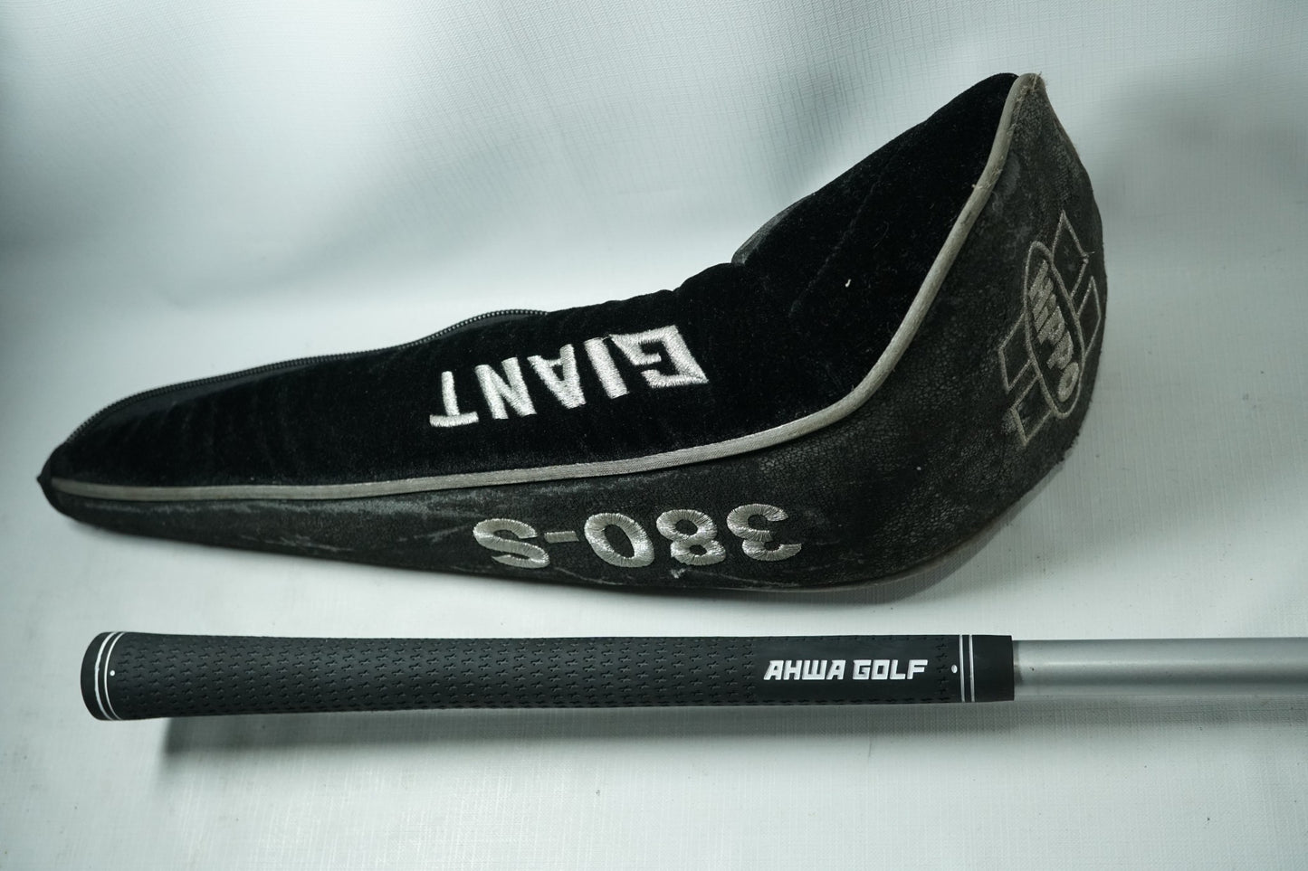 Hippo Giant 380S Driver 9° / Firm Flex Graphite Shaft / New Grip