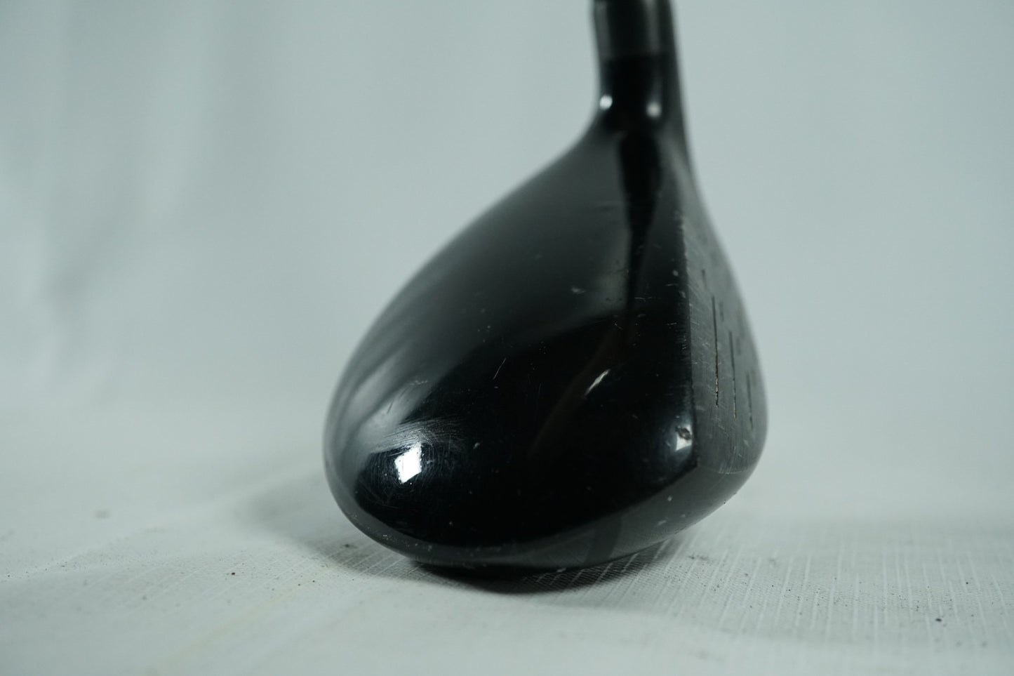 MD Golf Superstrong STR 3 Hybrid / Regular Flex Graphite Shaft / New Grip