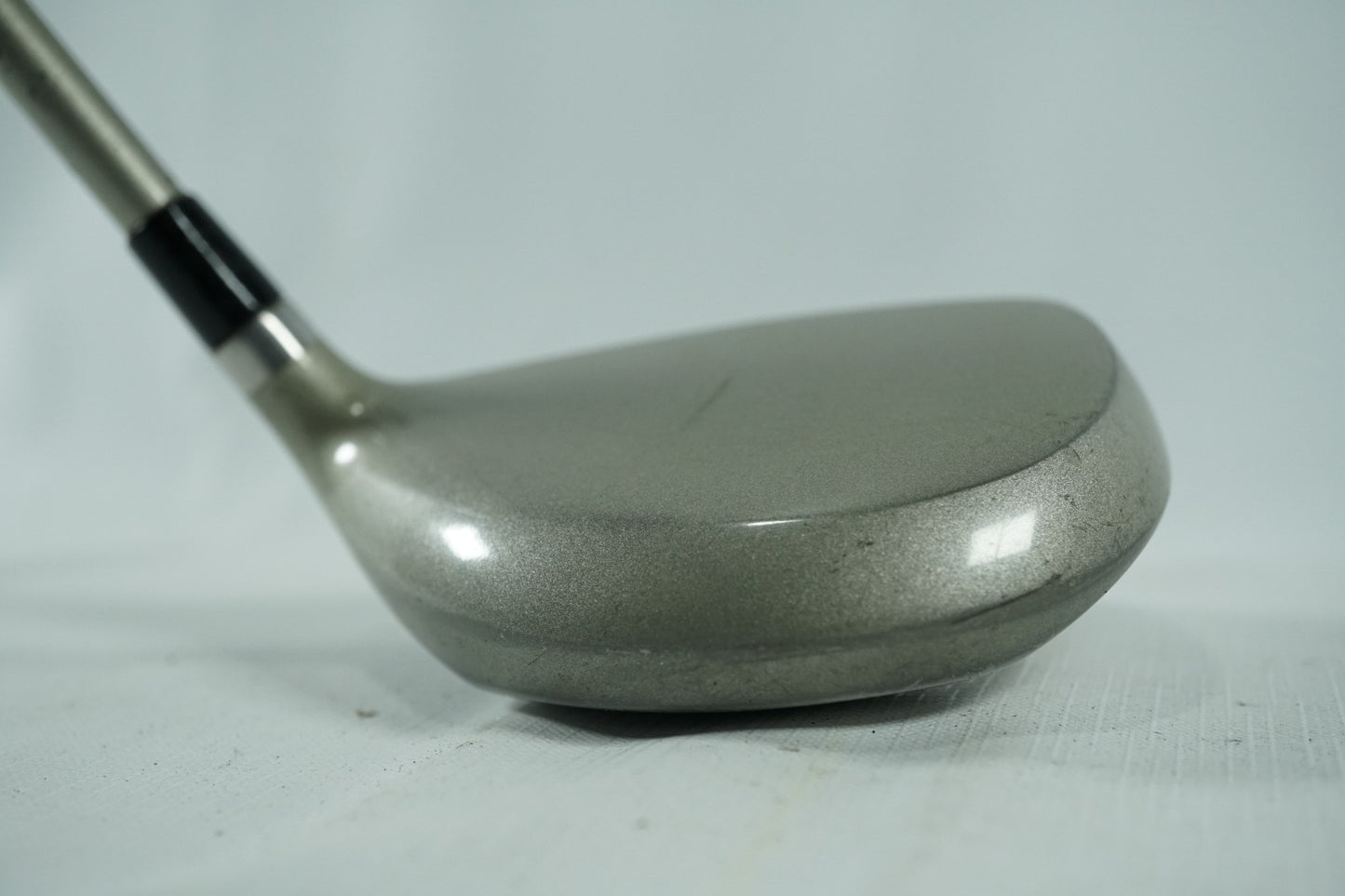 Mizuno Hot Metal 3 Wood / Regular Flex Graphite Shaft / New Grip