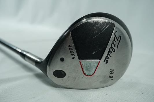 Titleist 906F4 5 Wood 18.5° / Stiff Flex Graphite Shaft / New Grip