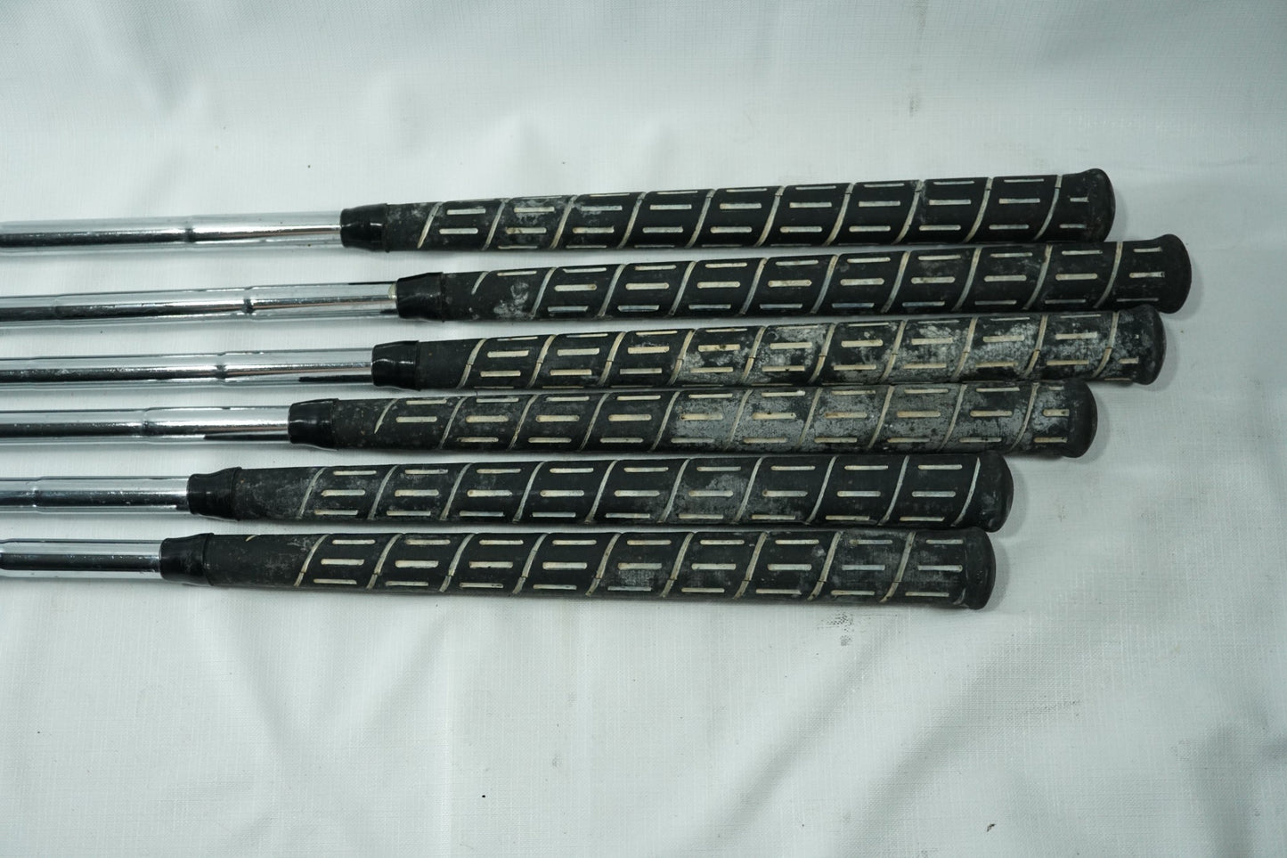 Handmade Pro Master Vintage Half Golf Set in Bag / 1 and 3 Woods / 3, 5, 7, 9 Ir