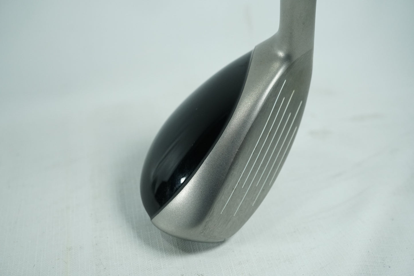 Taylormade Rescue Mid 3 Hybrid 19° / Regular Flex Graphite Shaft / VGC